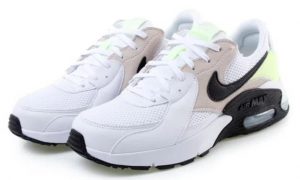 Tênis nike branco, com detalhes bege e preto