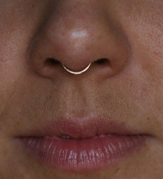 100 inspirações de piercings na orelha, nariz e boca - Blog