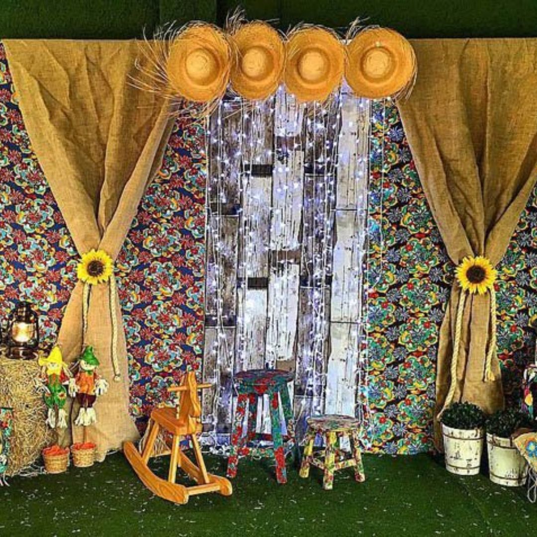 Painel com decoração junina