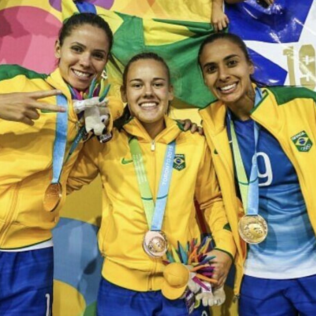 Jogadoras brasileiras com medalhas olímpicas