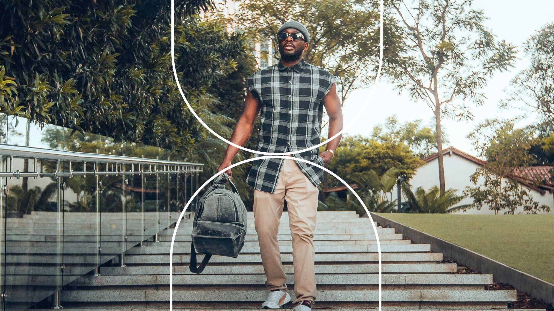 Foto de um homem negro dando um exemplo de como usar camisa xadrez masculina